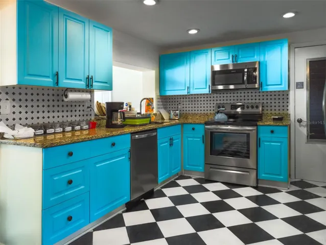 Fun Kitchen New cabinets