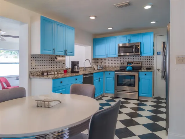 What a great kitchen!