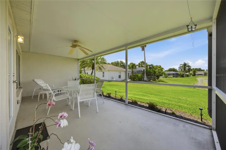 Rear Screened in Patio