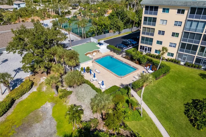 Gulf Side Pool