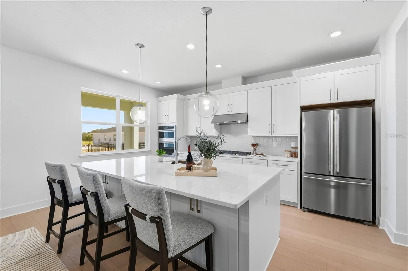 Gourmet kitchen