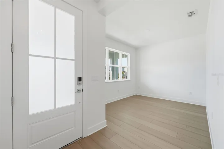 Front flex room