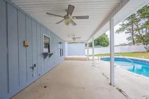 Pool deck