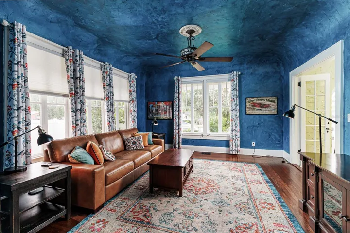 Entertainment room