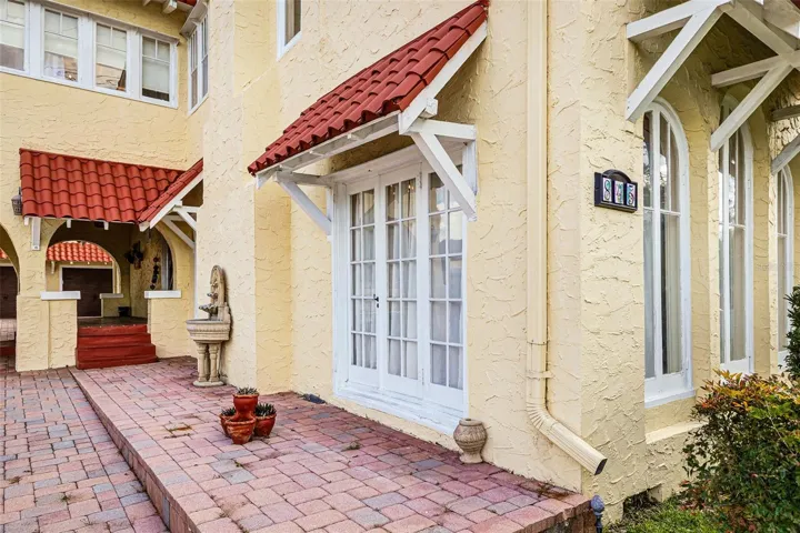 Brick Pavers to Arched Entryway