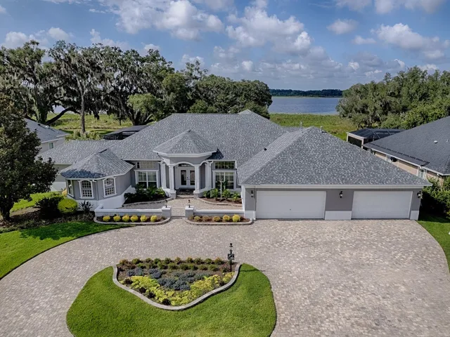 BEAUTIFUL LAKEVIEW PREMIERE CUSTOM ESTATE