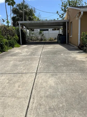CARPORT 1