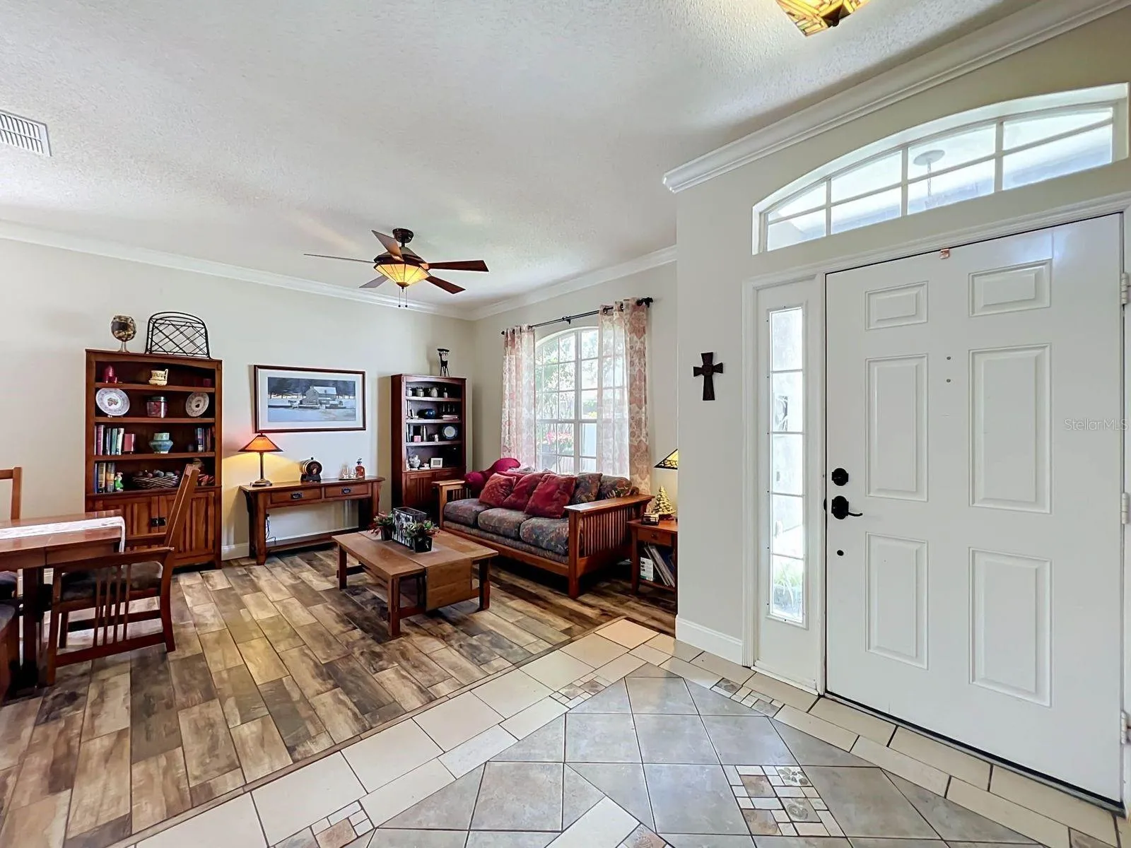 Foyer entry