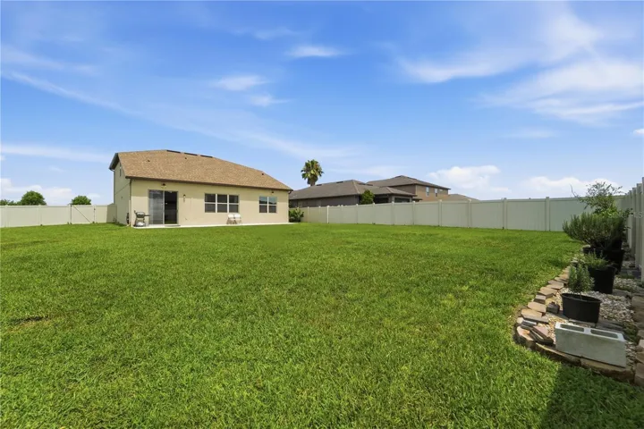1/4 acre of well maintained landscaping.