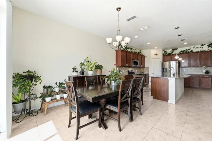 Perfect Size Dining off the Kitchen.
