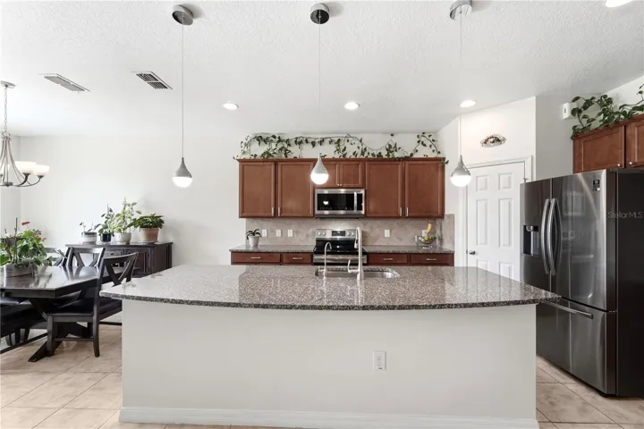Large Prep Island perfect for entertainment.