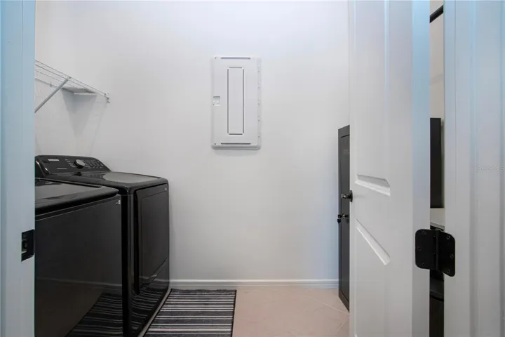 Laundry Rm