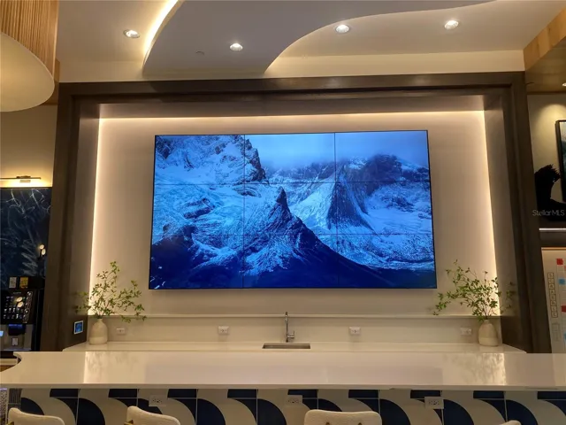 Club House Big Screen