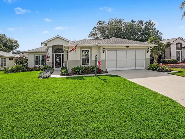 Great curb appeal!  Welcome home!!