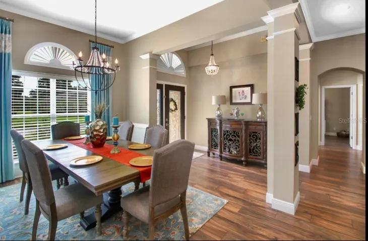Dining Room - Chair rail molding