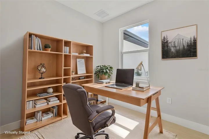 Office/Bedroom 4