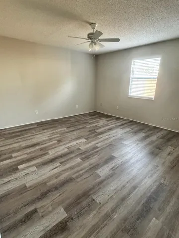 PRIMARY BED ROOM