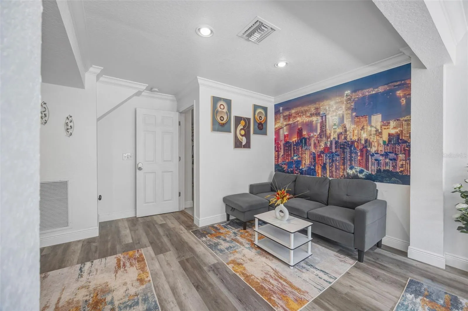 Suite 2 living area