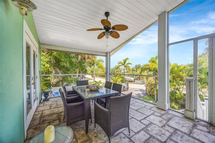 Suite 3 screened porch