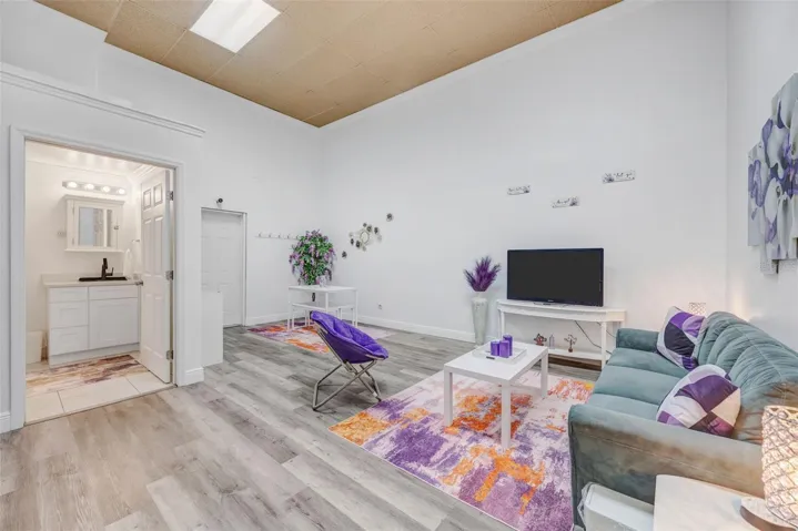 Suite 2 living area