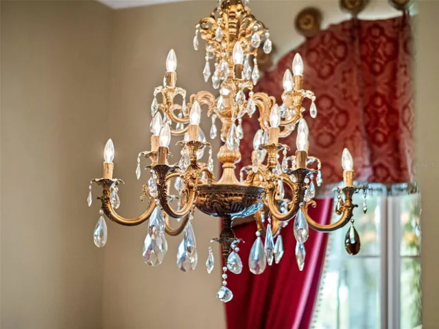 Dining Details