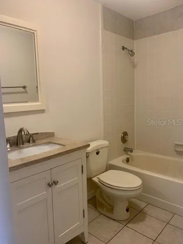 Main bath downstairs