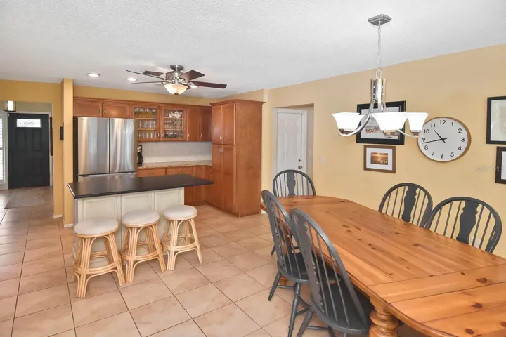 Dining room, kitchen