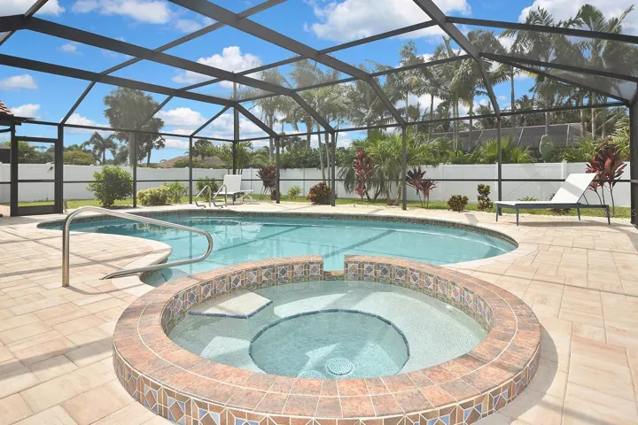 Pool/spa
