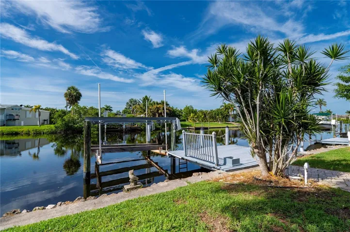 Dock your power boat or sail boat here