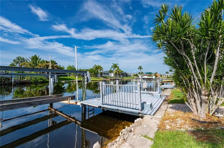 Dock your power boat or sail boat here