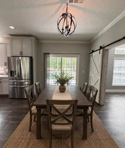 Dining- Room has been virtually staged