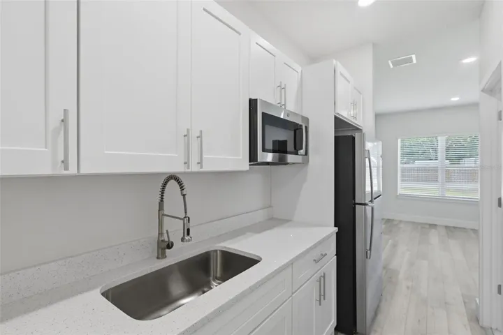 Mother-In-Law alley kitchen