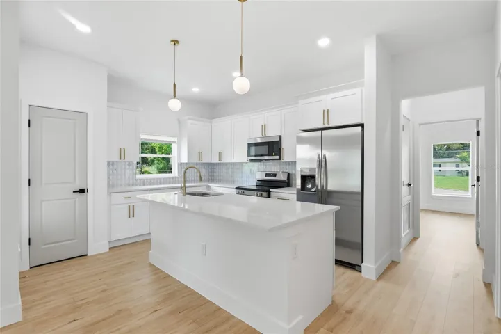 kitchen- quartz counters