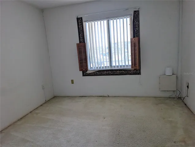 Front/guest bedroom