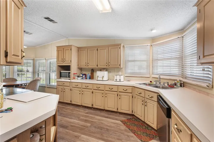 Large kitchen with TONS of counter space