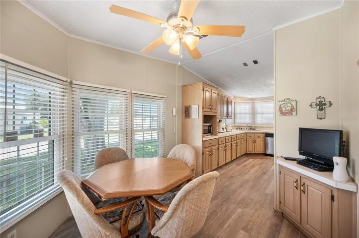 Breakfast nook in the kitchen
