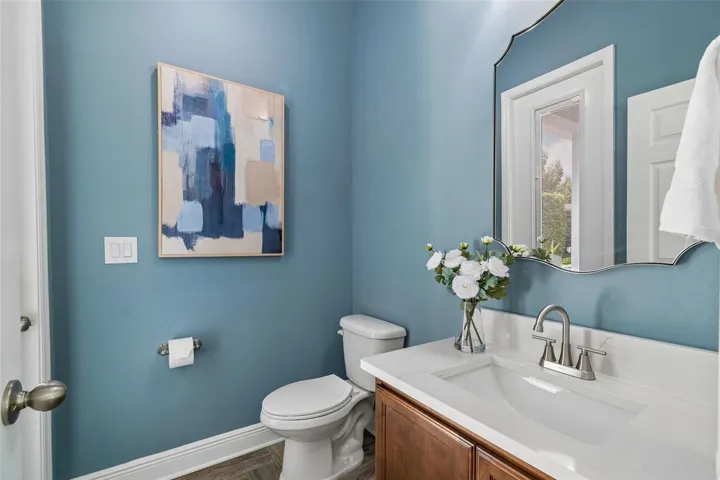 Pool half bath