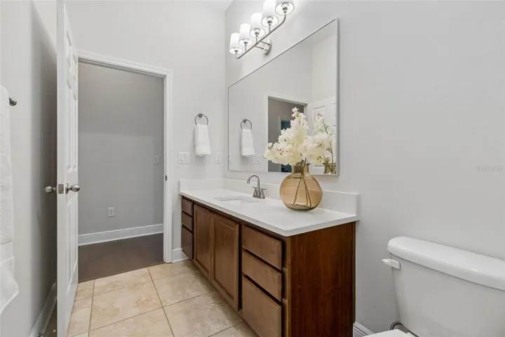 Guest full bath