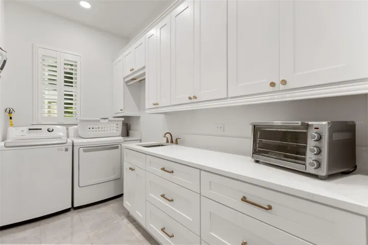 Butler Pantry