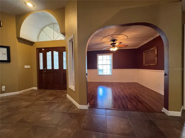 Entry way & dining room