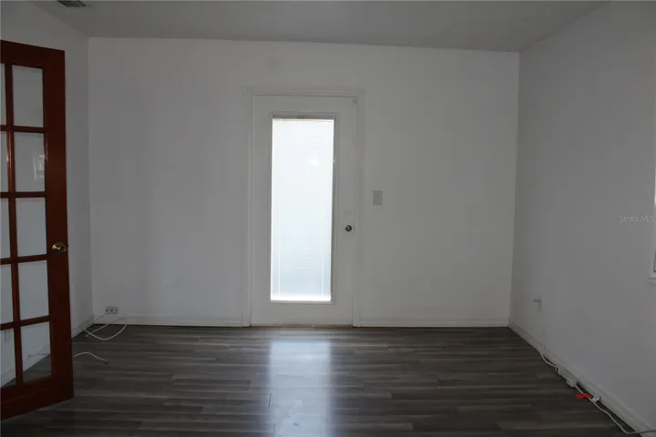 Bonus room/ office/ playroom