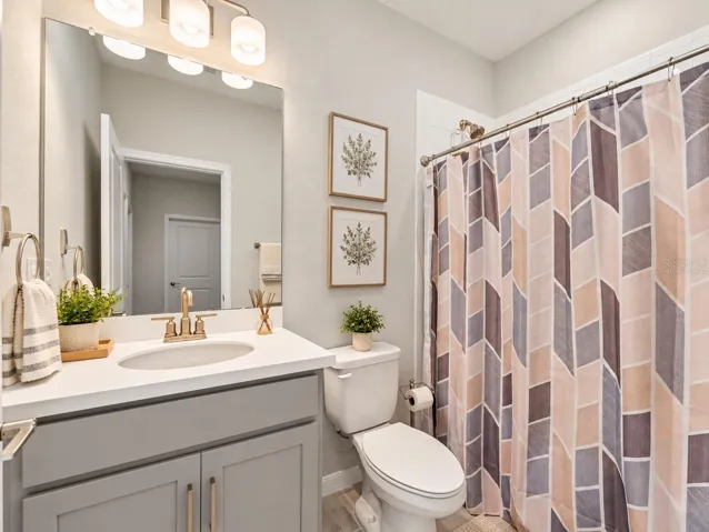 virtually staged bath