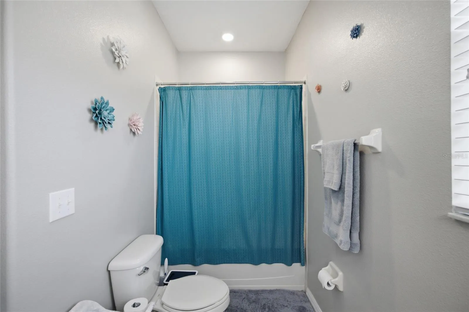 1st Floor Guest Bathroom