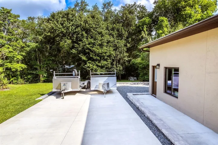 RV/Boat/Trailer Parking