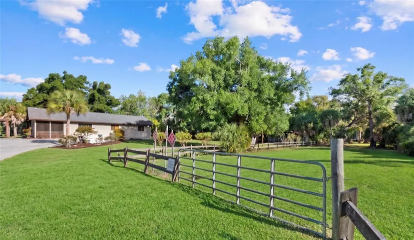 Virtually Staged - Lawn