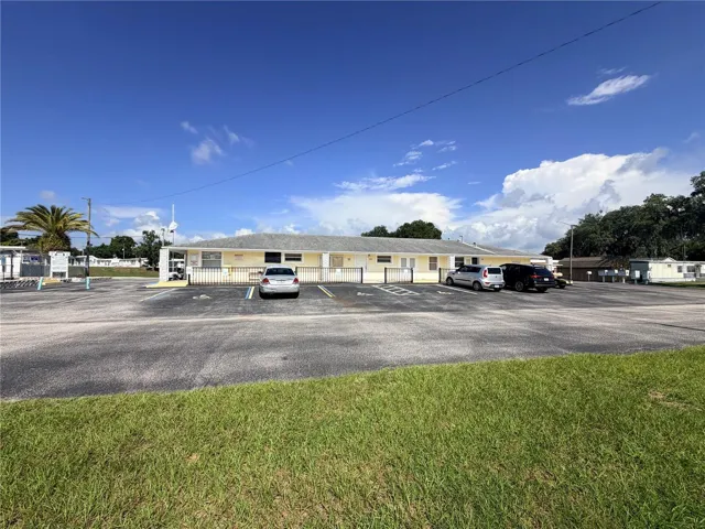 Clubhouse and Laundry Facility