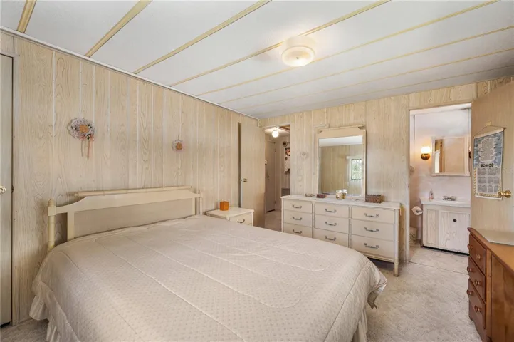 Primary bedroom with en suite bathroom