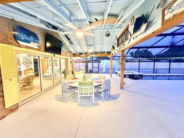 Covered lanai