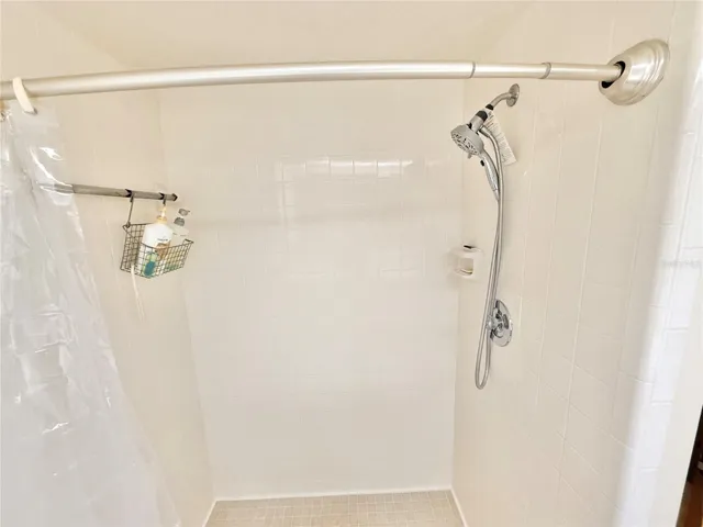 Primary shower