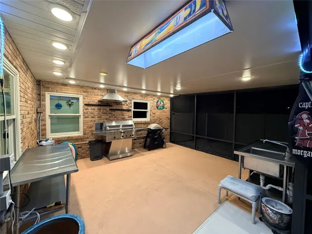 Outdoor kitchen